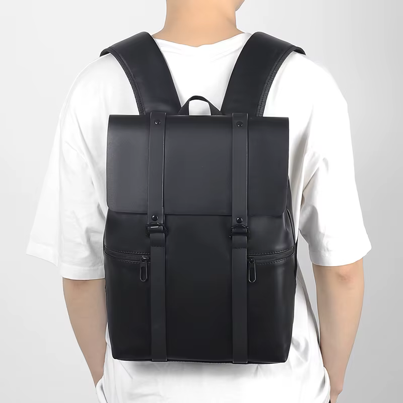 Sac à dos en cuir noir pour hommes