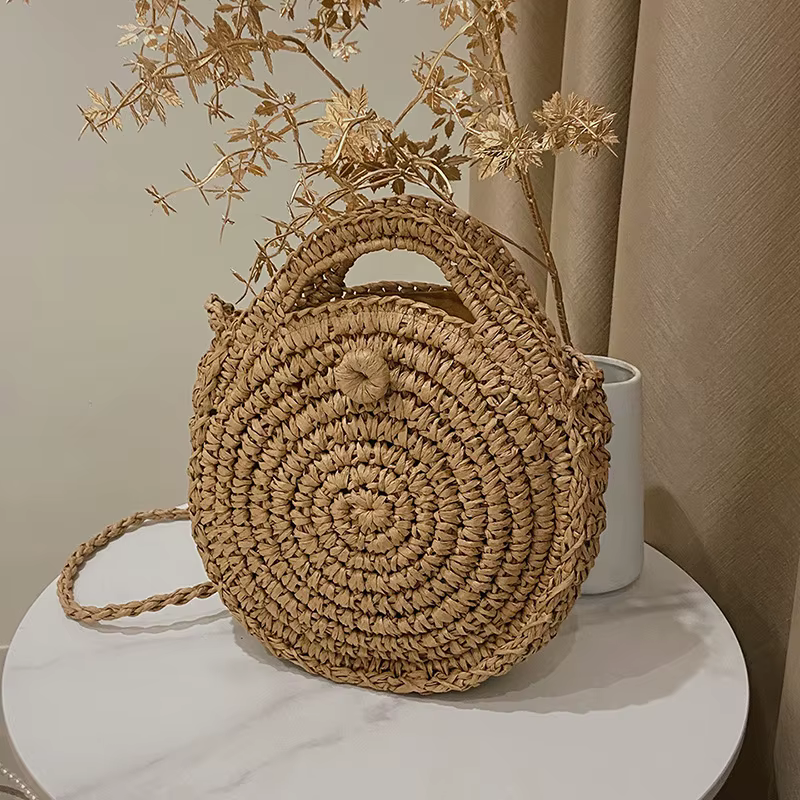 Sac à bandoulière rond en paille tissé à la main pour femmes