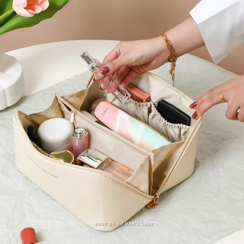 Sac à cosmétiques de grande capacité