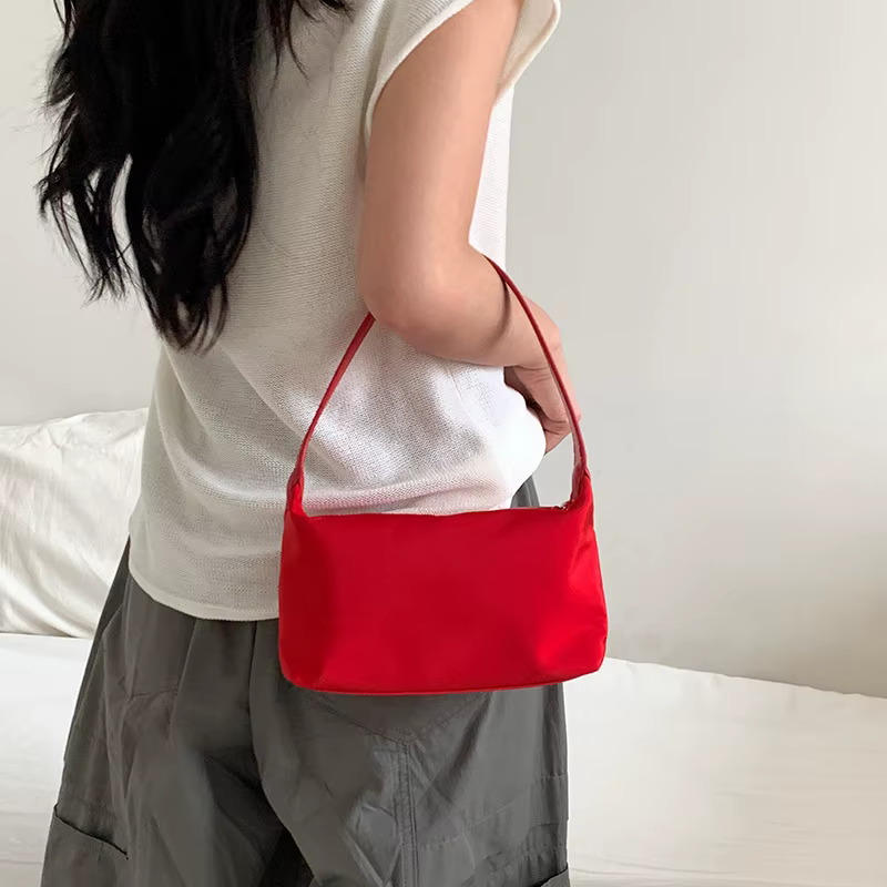 Nouveau sac à main baguette en nylon pour femme