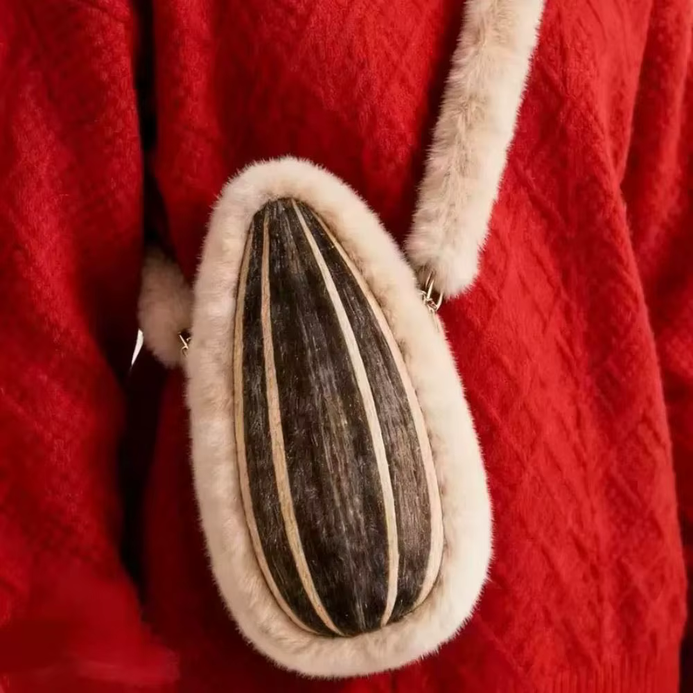 Sac à bandoulière en forme de sac de nourriture géant